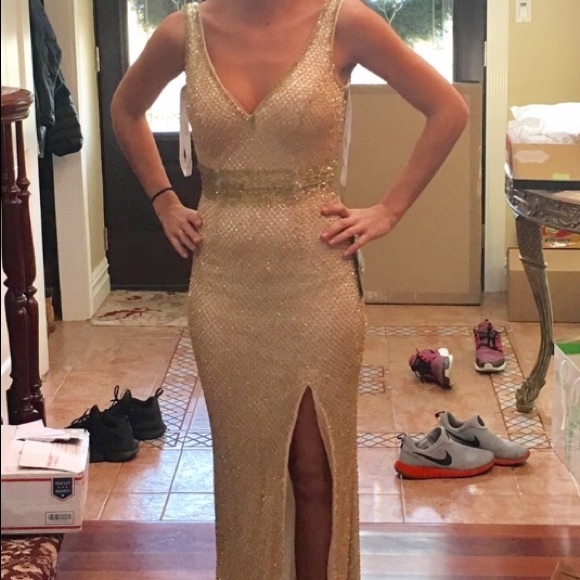 Mac Duggal Dress - Picture 2 of 3